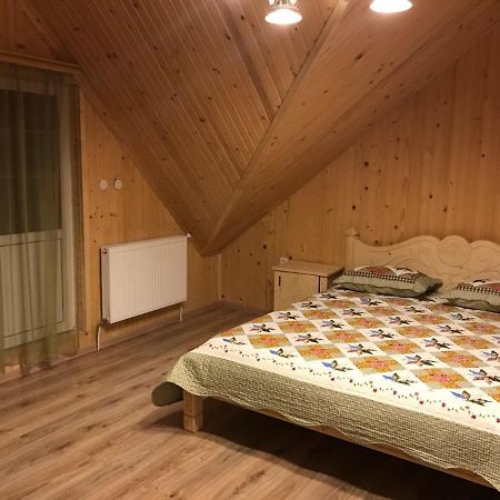 ホテル Писанка Плюс ヤレムチャ エクステリア 写真
